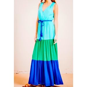 FLYING TOMATO Tiered Maxi Dress